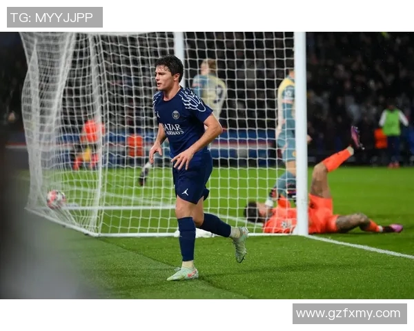 若昂内维斯:从新星崛起到足球舞台的璀璨明珠 若昂内维斯:从新星崛起到足球舞台的璀璨明珠