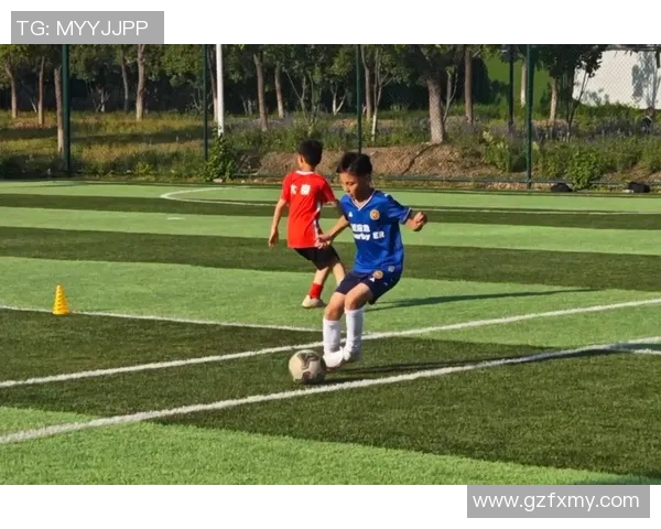 马丁内利的崛起之路:从青训新星到足球场上的闪耀之光 马丁内利的崛起之路:从青训新星到足球场上的闪耀之光