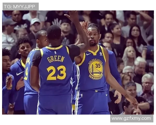 勇士与火箭激战第4场谁能在季后赛中逆袭成功争夺胜利荣耀