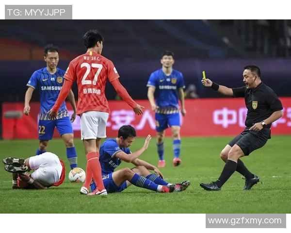 恒大与苏宁激战正酣5月19日精彩对决引发球迷热议